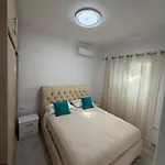 Victoria * Vlorë